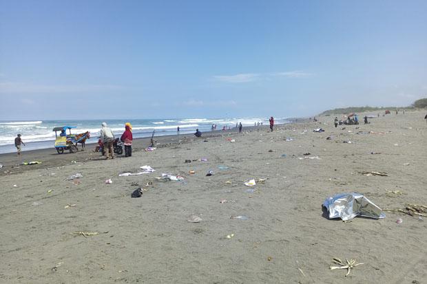 title Masyarakat Sering Buang Sampah di Sungai, Dispar Bantul: Jumlahnya Bisa 10 Kali Lipat dari Sampah Wisatawan  Masyarakat Sering Buang Sampah di Sungai, Dispar Bantul: Jumlahnya Bisa 10 Kali Lipat dari Sampah Wisatawan