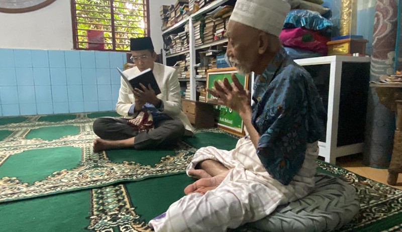 Foto-Foto Santunnya TGB Zainul Majdi saat Baca Kitab Hadis bersama Ulama Karismatik Banten - Bagian 2