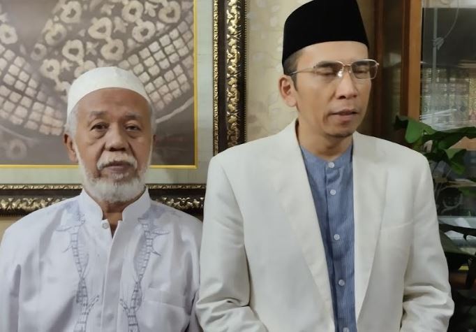 Kunjungi Abuya Murtado, TGB Zainul Majdi Dapat Pesan Pegang Teguh Pancasila dan UUD 45