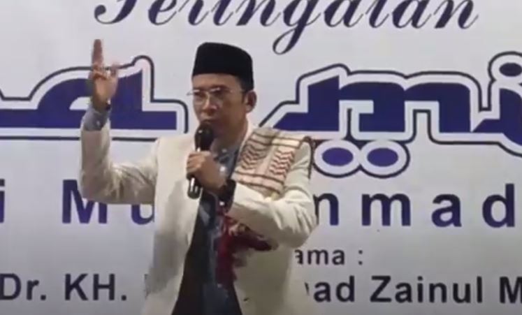 Peringati Isra Mikraj di Serang, TGB Ajak Santri Nur El Falah Rawat Nilai Persatuan