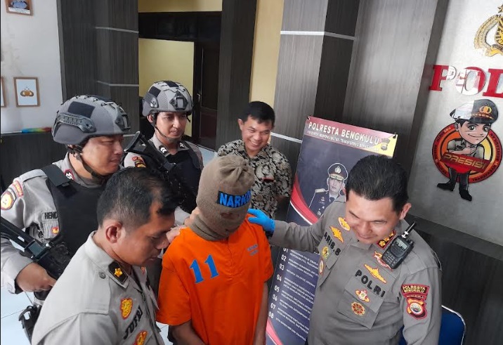 Pisah dengan Istri, Pria Ini Nekat Konsumsi Ganja hingga Ditangkap Polisi