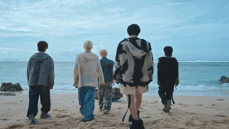 Penampakan Pantai Bali di Video Klip Boy Band K-Pop TXT, Lokasinya Konon di Sini