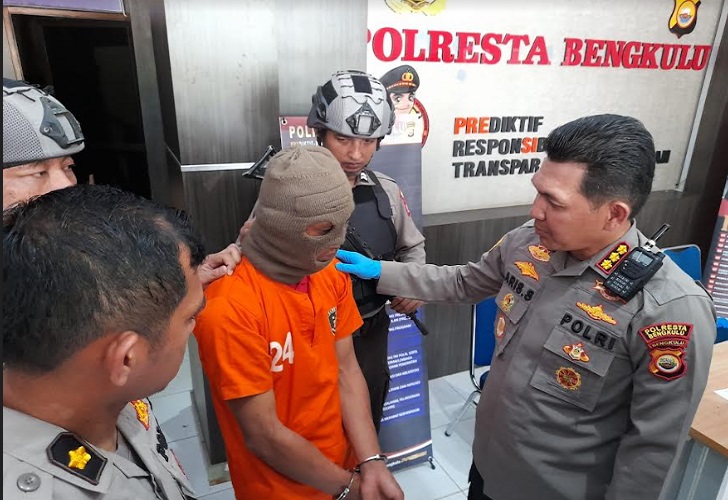 title Pengakuan Pembunuh Marbut Masjid di Bengkulu: Saya Tersinggung dengan Ucapan Korban Pengakuan Pembunuh Marbut Masjid di Bengkulu: Saya Tersinggung dengan Ucapan Korban