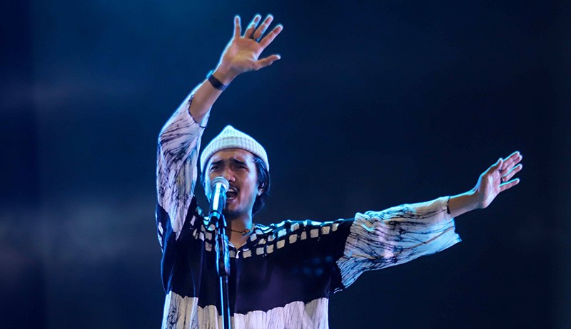 Penampilan Sheila On 7 Hibur Penggemar - Bagian 2