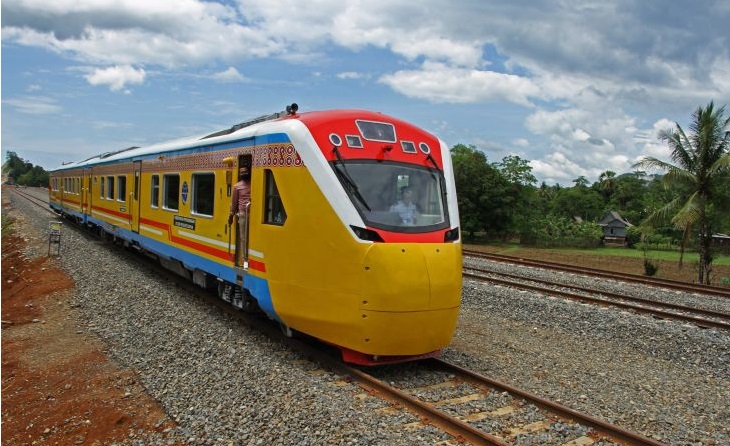 title Melihat Rute Kereta Pertama di Sulawesi, Lalui Tempat Wisata Melihat Rute Kereta Pertama di Sulawesi, Lalui Tempat Wisata