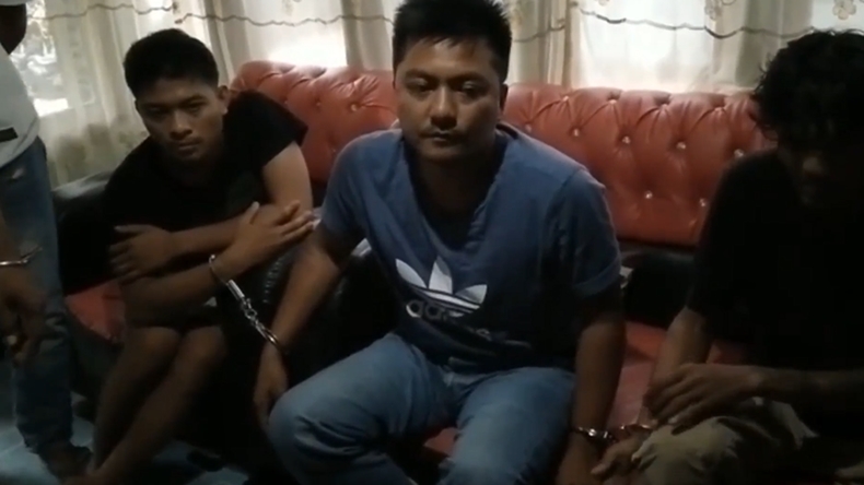 Transaksi di Rumah Tetangga, 3 Pengedar Sabu Panik Digerebek Polisi