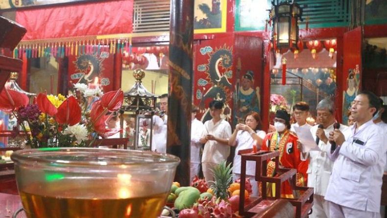 title Umat Tridharma Gorontalo Sembahyang King Thien Kong, Ini Tujuannya Umat Tridharma Gorontalo Sembahyang King Thien Kong, Ini Tujuannya