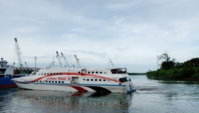 title Arus Mudik di Pelabuhan Tanjung Pandan Meningkat, Puncak Diprediksi 19 April 2023 Arus Mudik di Pelabuhan Tanjung Pandan Meningkat, Puncak Diprediksi 19 April 2023