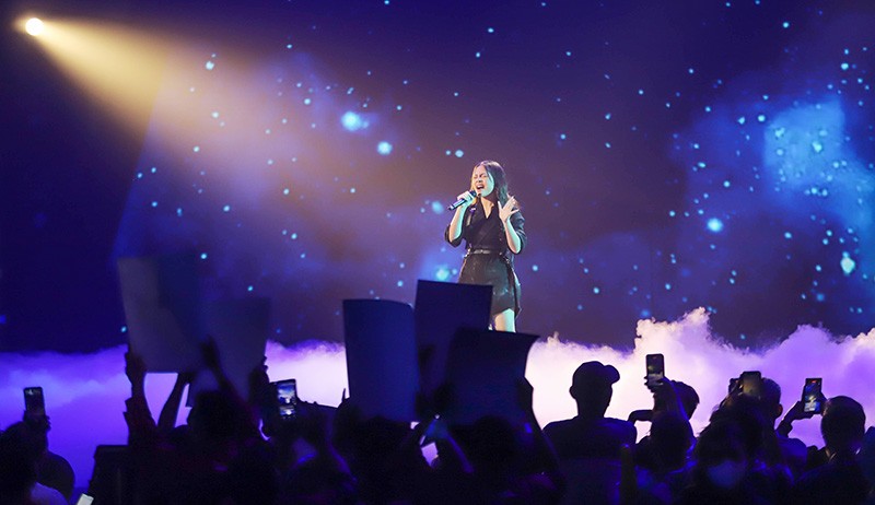 Bawa Lagu Populer Lady Gaga pada Babak Top 15 Indonesian Idol, Novia Dapat Pujian Juri - Bagian 1