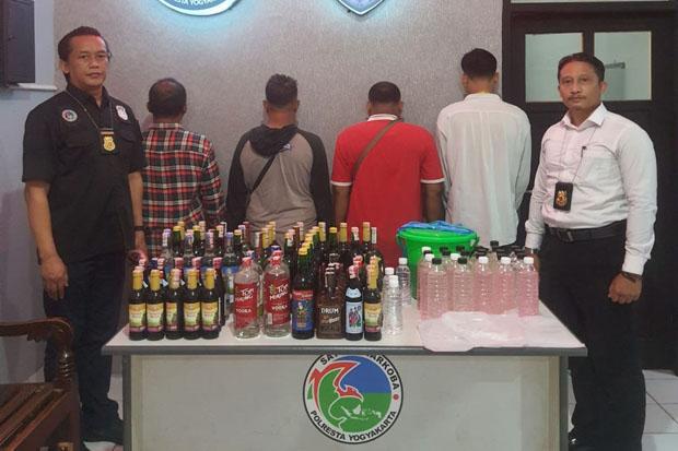Jualan Miras, 4 Warga Jogja Diamankan Polisi