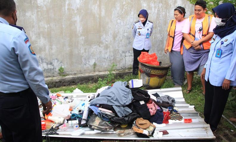 Razia Kamar Warga Binaan Lapas Perempuan Semarang, Petugas Sita Jarum Pentol hingga Paku
