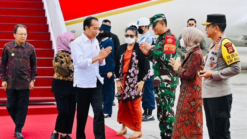Jokowi Kunjungan ke Bali, Tiba di Bandara Langsung ke Pasar Seni Sukawati