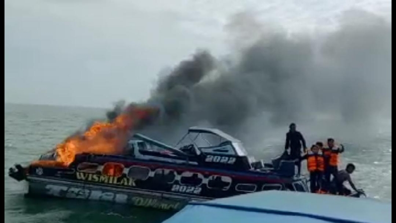 Angkut 19 Penumpang, Speedboat Tujuan Toboali-Selapan Terbakar di Tengah Laut
