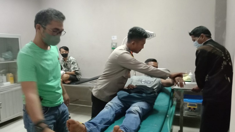 ODGJ Diajak Ngopi Malah Ngamuk lalu Tusuk Ketua RT di Sukabumi