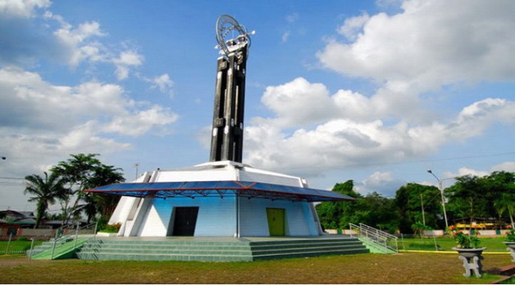 Berapa Harga Tiket Masuk Tugu Khatulistiwa?