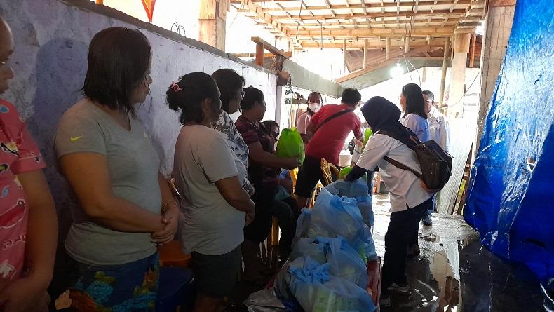 Dapat Bantuan dari Perindo, Warga Korban Banjir di Paal Dua Manado: Terima Kasih Pak Hary