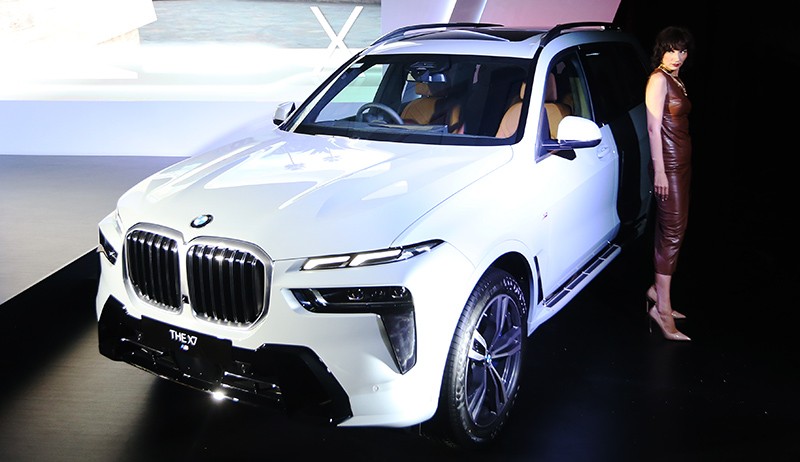 Buka Tahun 2023, BMW Indonesia Luncurkan New BMW X7 Seharga Rp2,4 Miliar - Bagian 2
