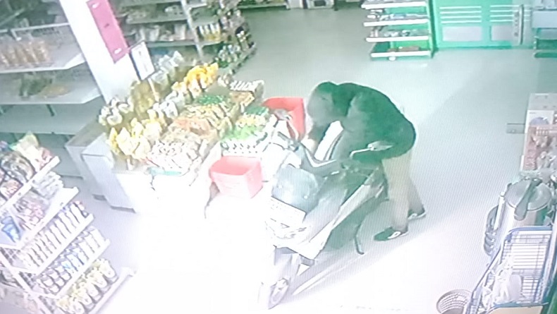 Pencuri Bobol Minimarket di Sindang Indramayu, Gasak Uang dan Motor Nmax 