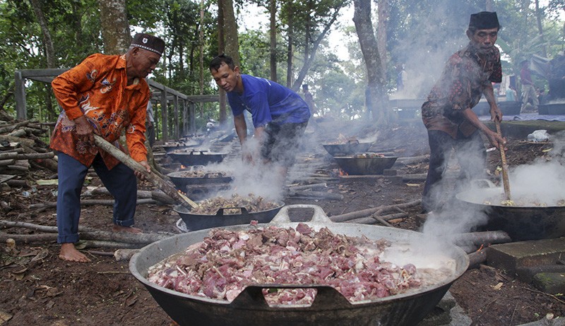 31 Kambing Disembelih pada Tradisi Nyadran di Kompleks Pemakaman Ngijo Semarang - Bagian 2