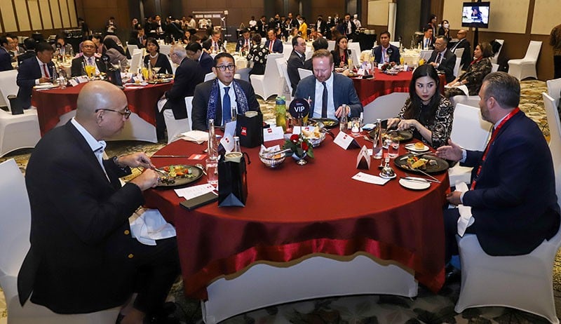 Angela Tanoesoedibjo Promosi Rendang saat Makan Siang bersama Delegasi ATF 2023 - Bagian 2