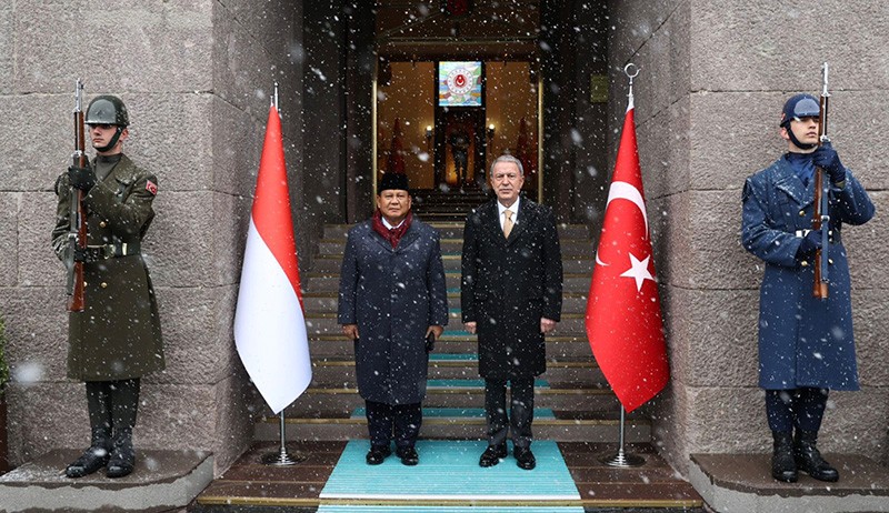 Tindaklanjuti Rencana Kerja Sama Pertahanan, Prabowo Temui Menhan Turki - Bagian 1