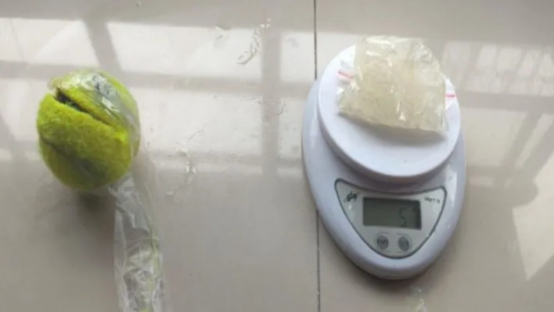 Bola Tenis Dilempar ke Lapas Samarinda saat Dibuka Isinya Sabu