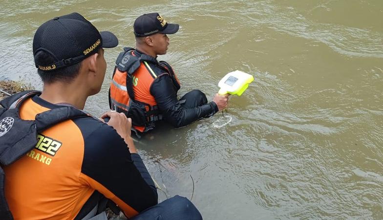 Tim SAR Masih Cari Bocah 9 Tahun Yang Hilang Tenggelam Di Sungai Gelis ...