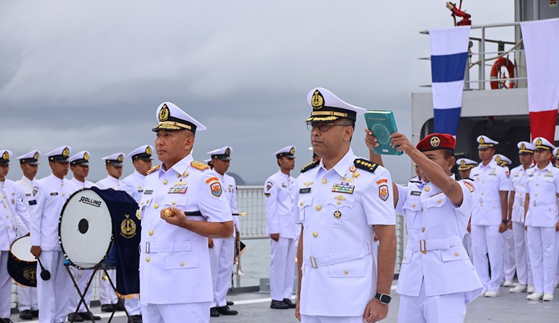 Unik, Pelantikan Danguspurla Koarmada III Dikawal Kapal Frigate TNI AL - Bagian 3