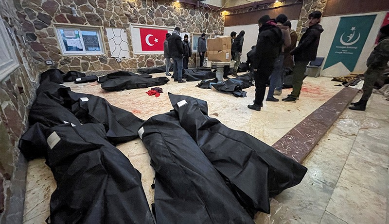 Gempa Turki-Suriah M 7,8 Tewaskan 600 Orang, Jasad Bergelimpangan - Bagian 1