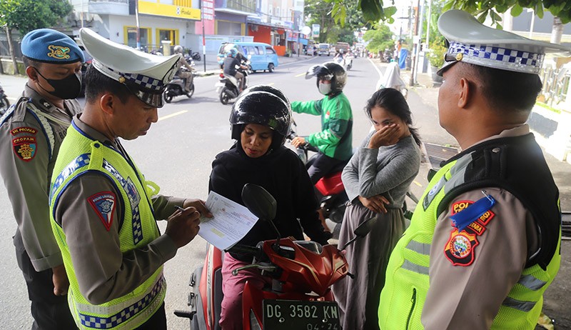 Penerapan Kembali Tilang Manual, Polda Jabar: Belum Ada yang Ditindak