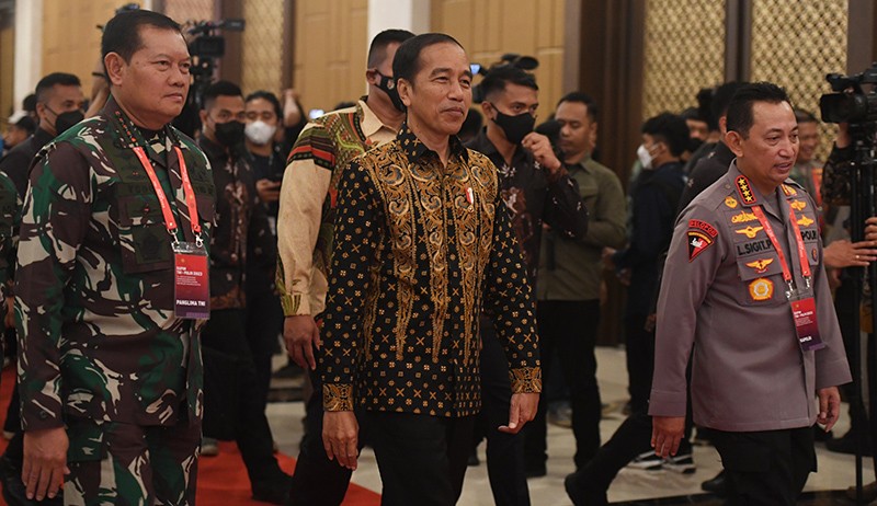 Didampingi Panglima TNI dan Kapolri, Presiden Jokowi Hadiri Rapim TNI-Polri - Bagian 2