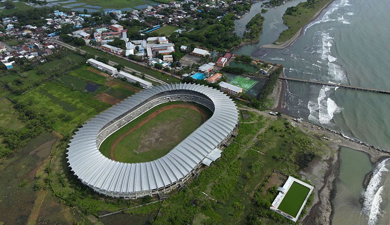 Pembangunan Terhenti, Stadion Barombong Kapasitas 40.000 Orang Kini Terbengkalai - Bagian 3