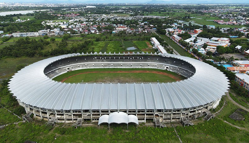 Pembangunan Terhenti, Stadion Barombong Kapasitas 40.000 Orang Kini Terbengkalai - Bagian 1