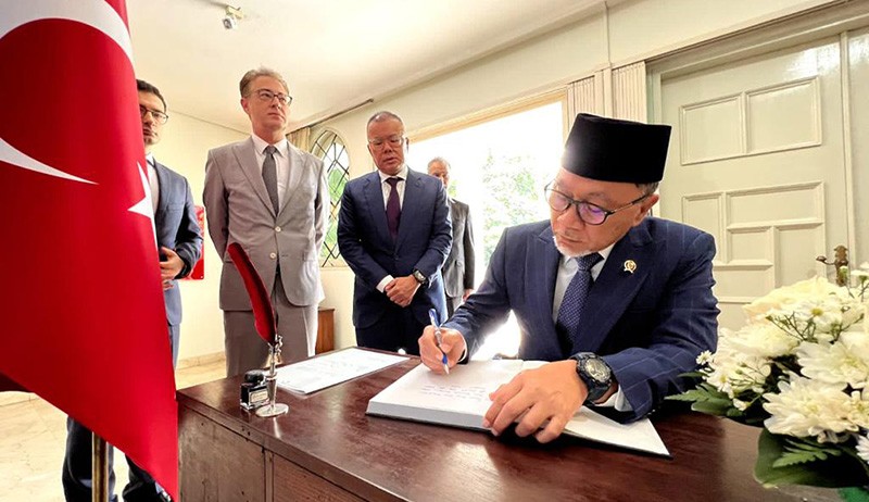 Mendag Zulhas Sambangi Kedubes Turki, Indonesia Siap Bantu Penanganan Gempa - Bagian 2