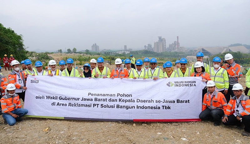 Kandidat Proper Emas, Pabrik SBI Narogong jadi Tujuan Studi Banding Praktik Pertambangan Berkelanjutan - Bagian 3