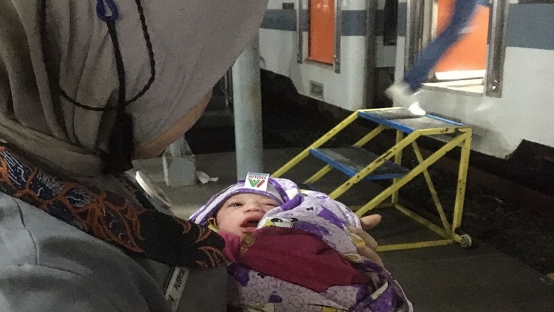 Ibu Melahiran di KA Kahuripan, Persalinan Darurat Cukup Dramatis