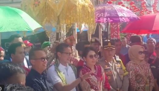 Menparekraf Sandi Dorong Singkawang Buat Festival Cap Go Meh Berkelas Internasional