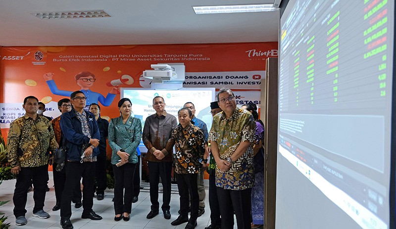 OJK bersama BEI Resmikan 2 Galeri Investasi di Pontianak - Bagian 1