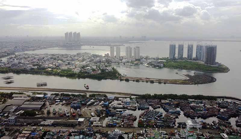 Cuaca Buruk, Ratusan Kapal Ikan Bersandar di Pelabuhan Nizam Zachman - Bagian 3