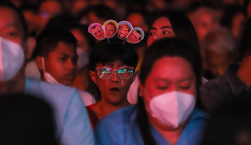 Westlife Ajak Penggemar Bernyanyi, ICE BSD Menggema - Bagian 5