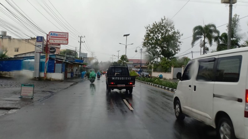 BMKG Ingatkan Warga Sulut Waspadai Cuaca Ekstrem hingga 14 Februari