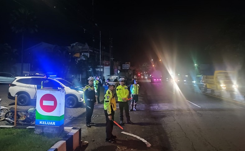 Polres Malang Amankan 20 Remaja Peserta Balap Liar, Temukan Banyak Botol Miras