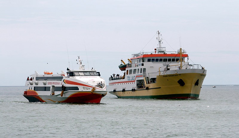 13 Jam Mati, Kapal Cepat Express Pricillia Berhasil Ditarik ke Pelabuhan Gorontalo - Bagian 2