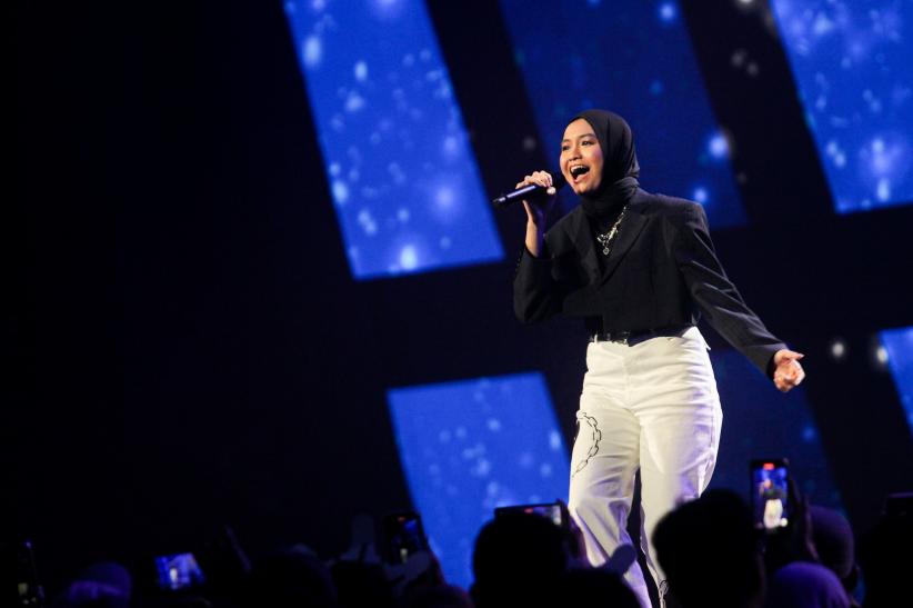 Salma Tampil Syahdu di Spektakuler Show Indonesian Idol - Bagian 2