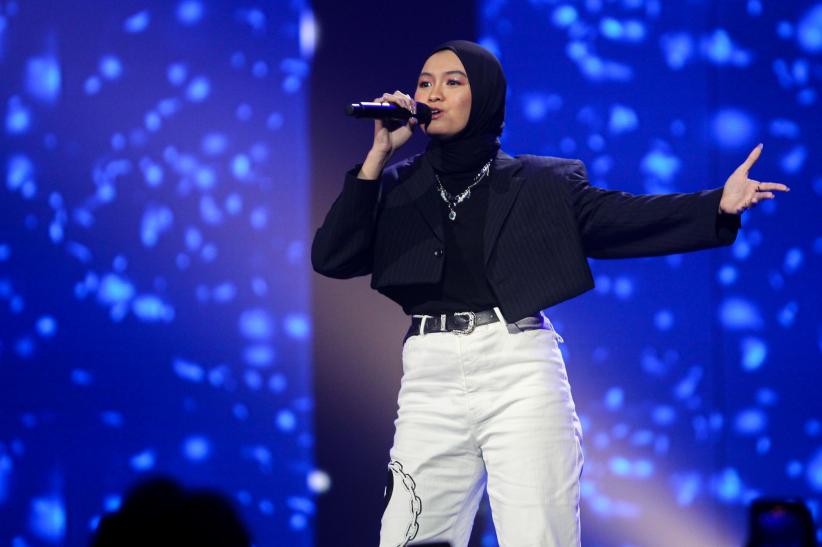 Salma Tampil Syahdu di Spektakuler Show Indonesian Idol - Bagian 1