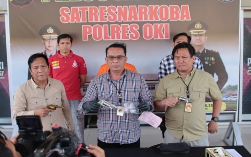 Pria OKI Terancam Hukuman Mati karena Jual Sabu dan Simpan Banyak Senpi