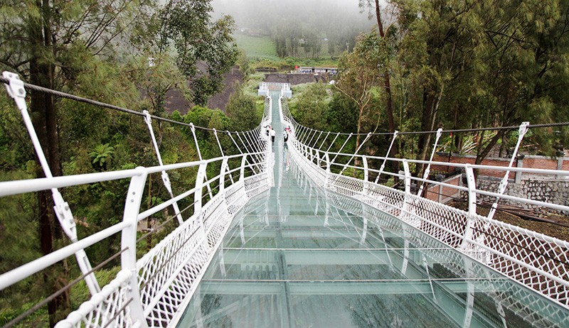 Jembatan Kaca Bromo Sepanjang 120 Meter, Berani Lewat? - Bagian 3