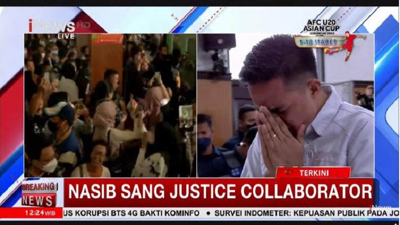 Detik-Detik Bharada E Divonis 1,5 Tahun Penjara, Tangan Bersimpuh sambil Menangis