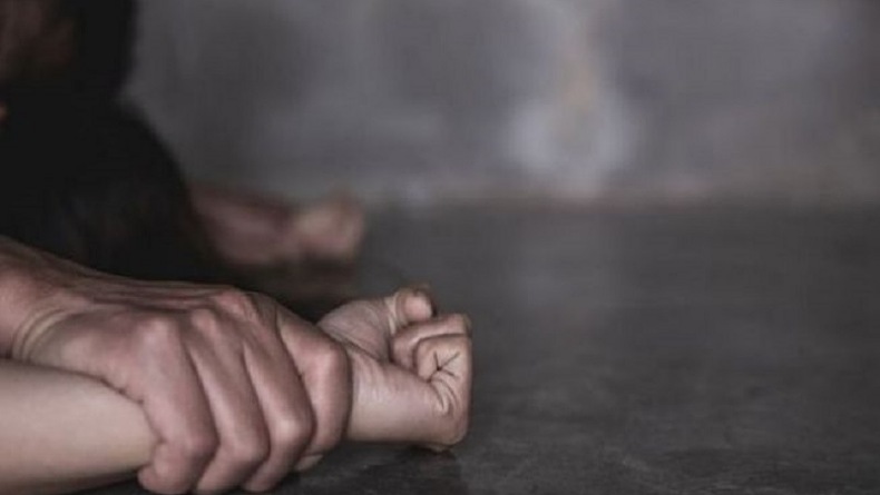 title Cabuli Pacar sejak November 2022, Pemuda Bitung Dilaporkan Ibu Korban ke Polisi Cabuli Pacar sejak November 2022, Pemuda Bitung Dilaporkan Ibu Korban ke Polisi