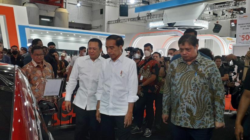 Jokowi Dorong Industri Otomotif Berorientasi Ekspor Dan Ikuti Tren ...